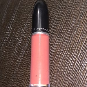 MAC Retro Liquid Lipstick- Shade: BACK IN VOGUE